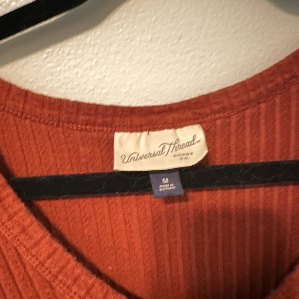 Brown long sleeve - SIZE MEDIUM